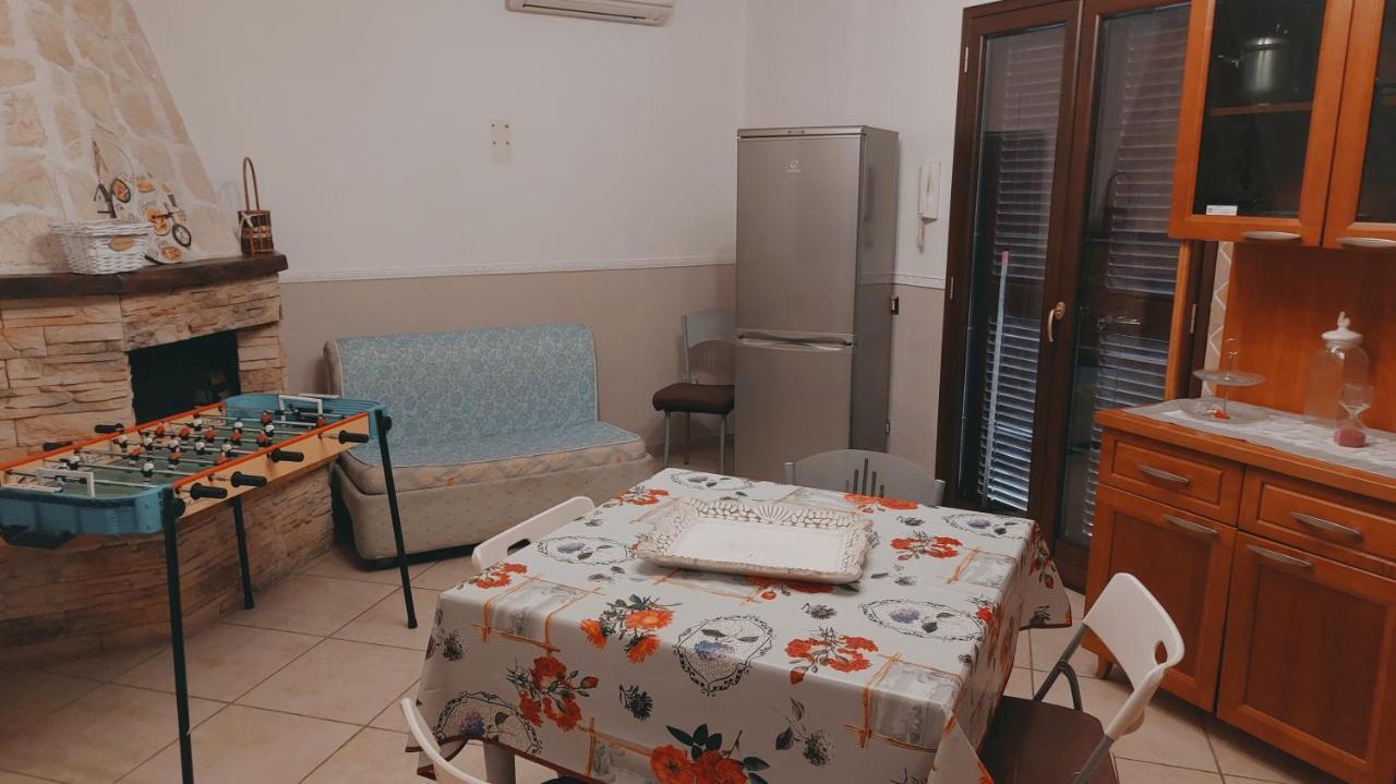 شقة La Casa Di Mamma نابولي المظهر الخارجي الصورة